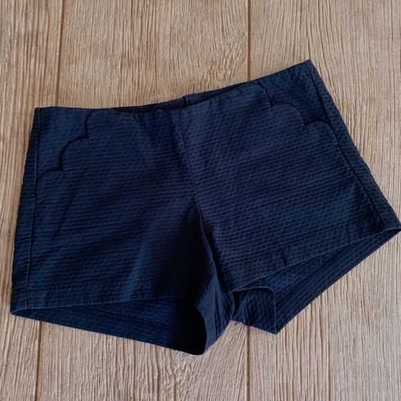 Lilly Pulitzer Pants - SOLD ❌ Lilly Pulitzer Adie Shorts in Navy